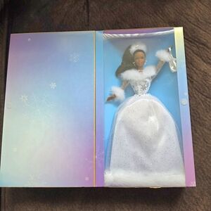 Winter Reflection Barbie 2002